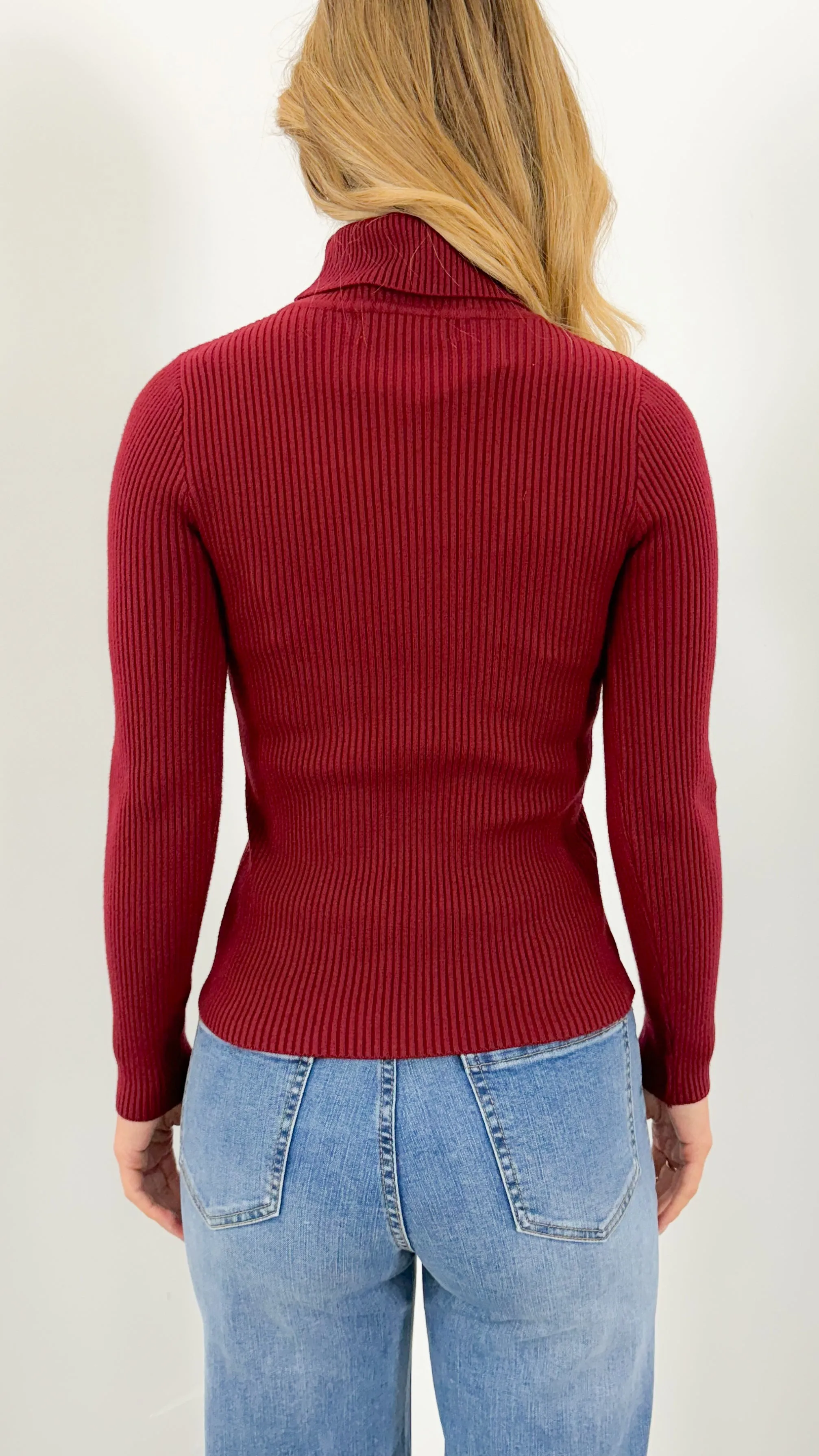 ALLY TURTLE NECK KNIT TOP - MERLOT