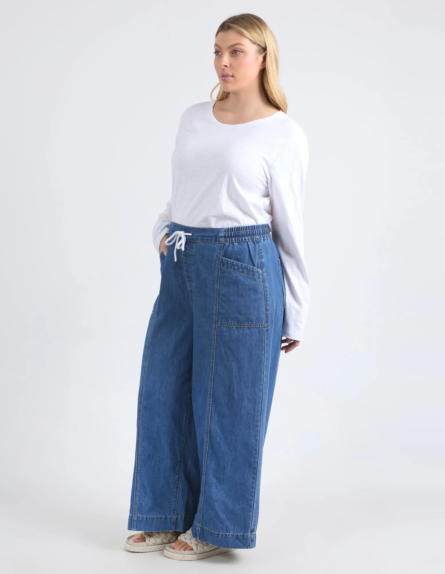 ALORA WIDE LEG JEAN || BLUE