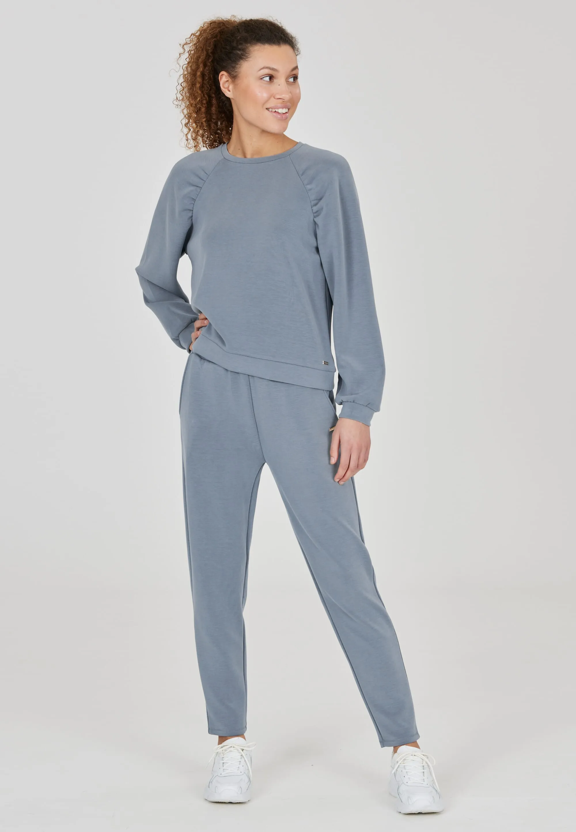 ATHLECIA JILLNANA W BALLOON SLEEVE SWEAT