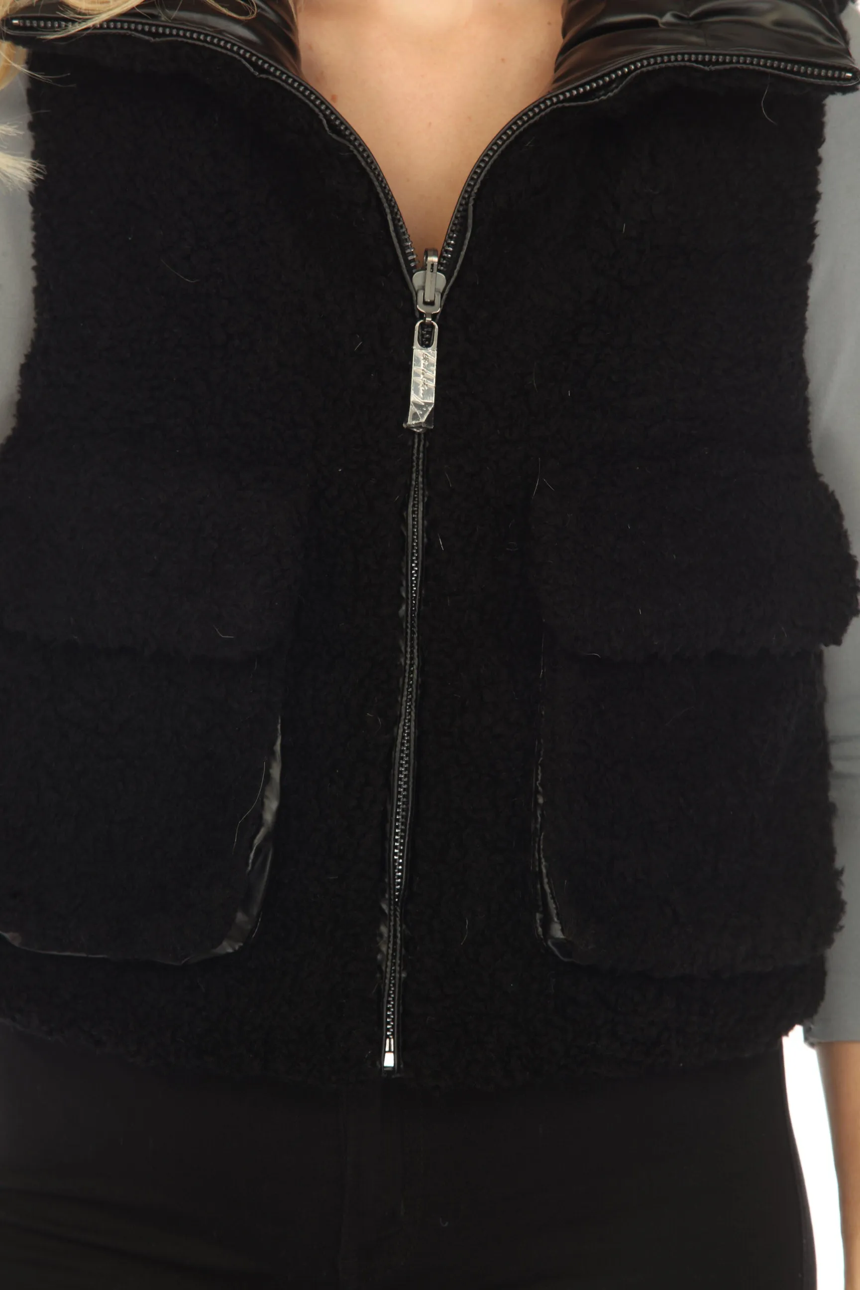 Belle Fare Premium The Lodi Faux Shearling Reversible Vest FXV67