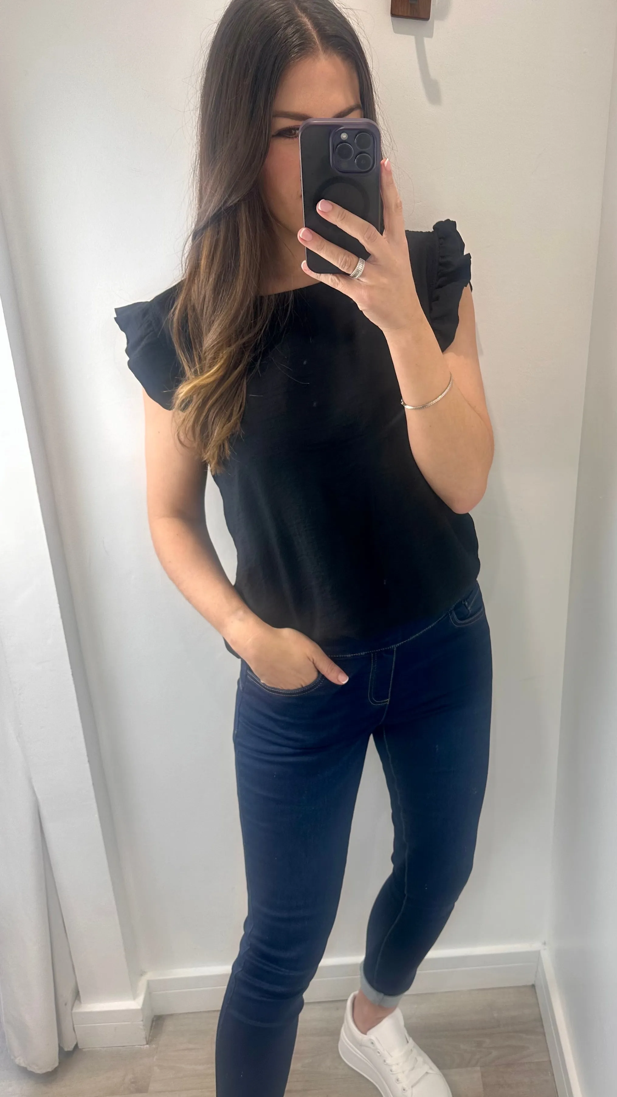 BLACK BUTTON BACK TOP