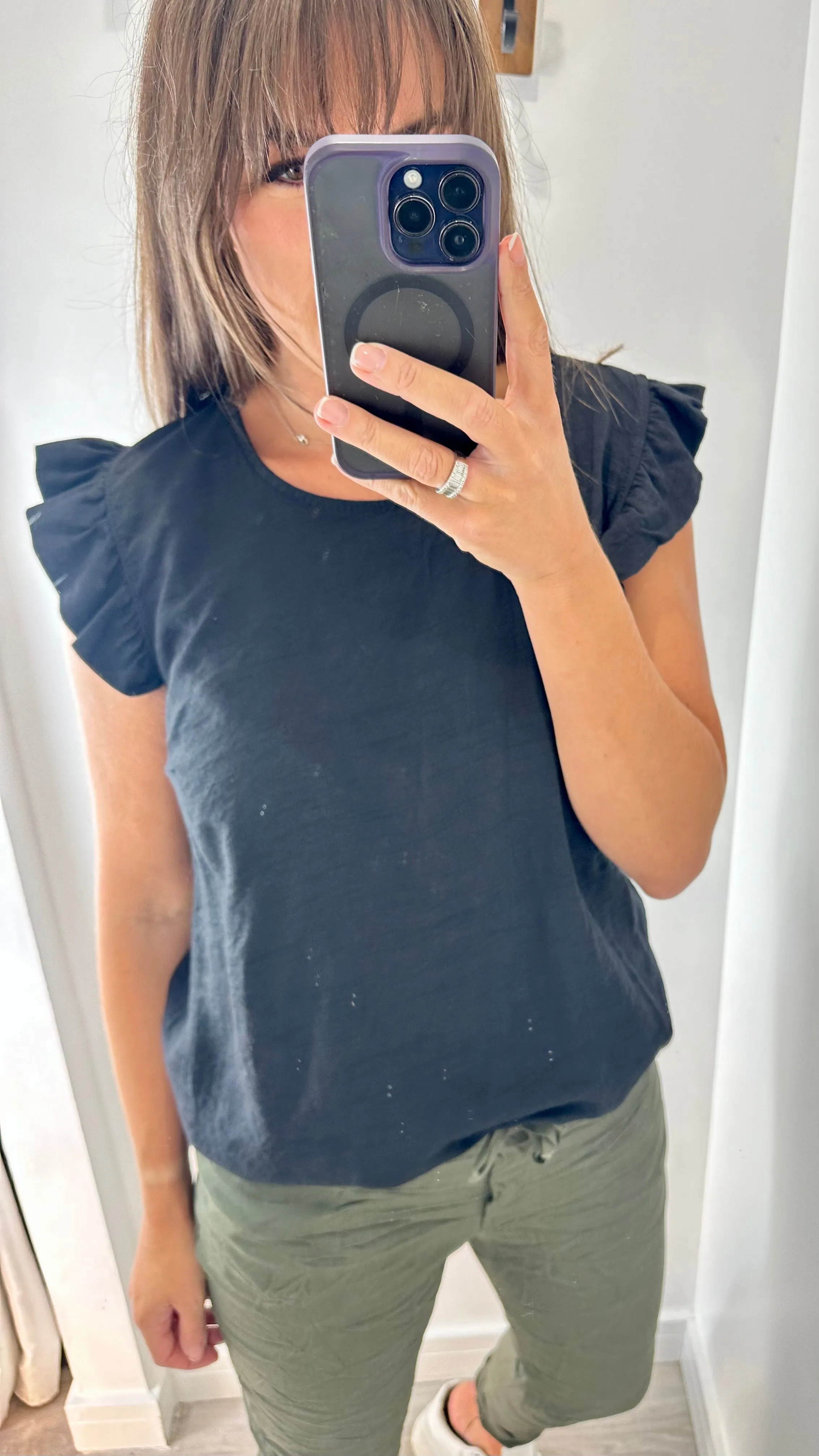 BLACK BUTTON BACK TOP