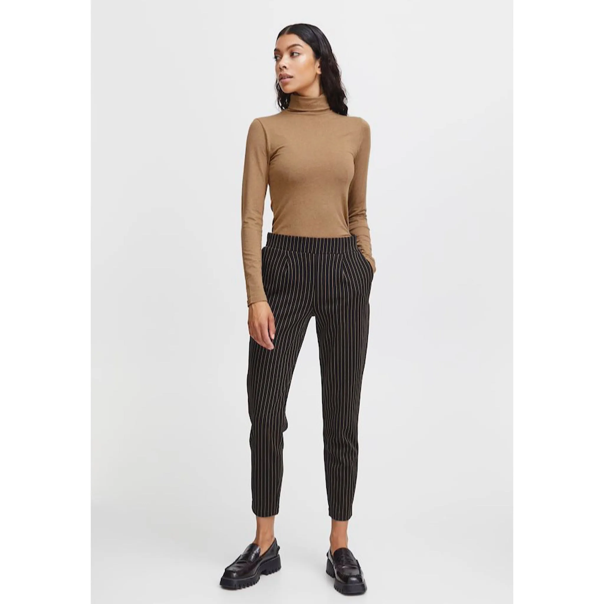 B.young Pamila Roll Neck