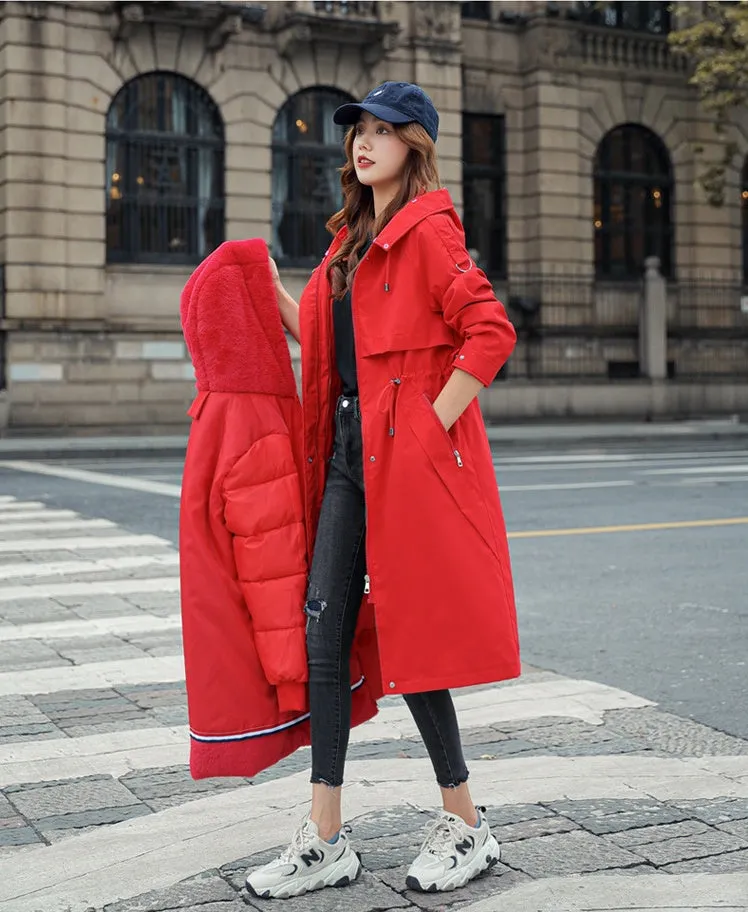 Cozy Women's Windproof Parka Featuring a Relaxed-Fit and Quilted Construction
