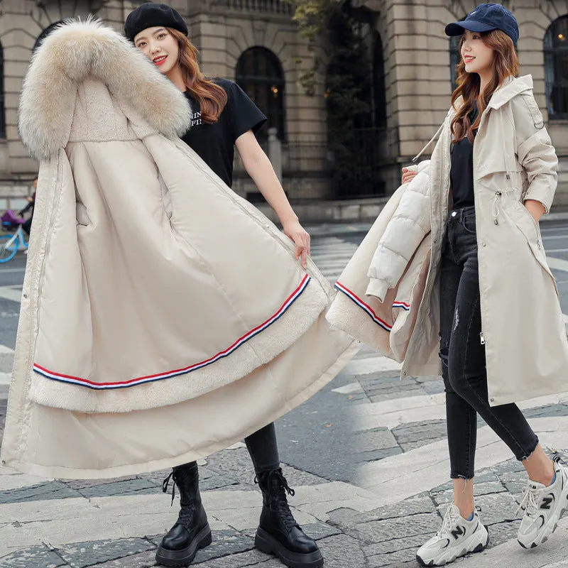 Cozy Women's Windproof Parka Featuring a Relaxed-Fit and Quilted Construction