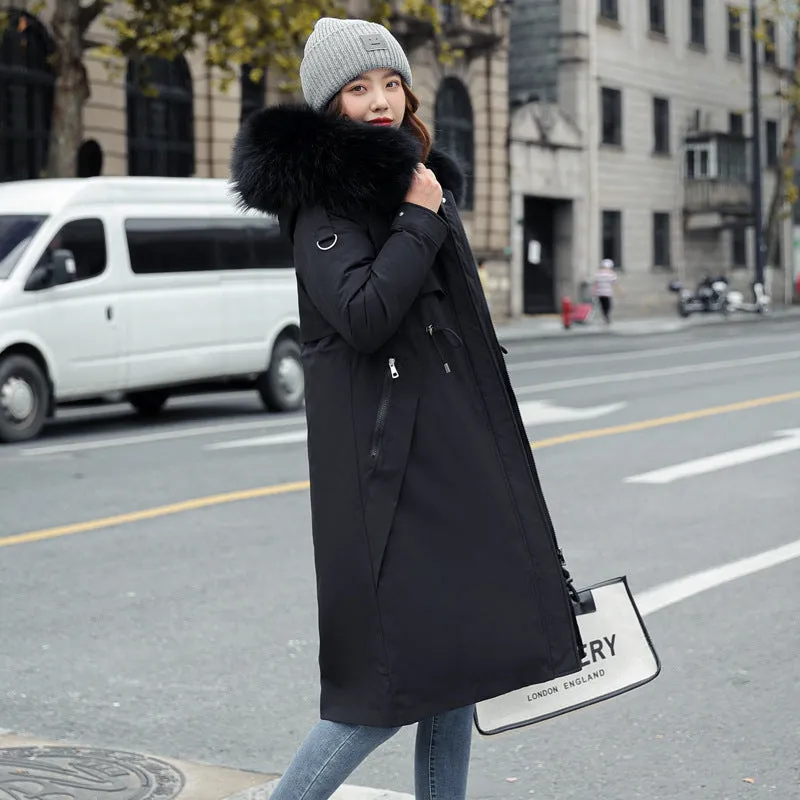 Cozy Women's Windproof Parka Featuring a Relaxed-Fit and Quilted Construction