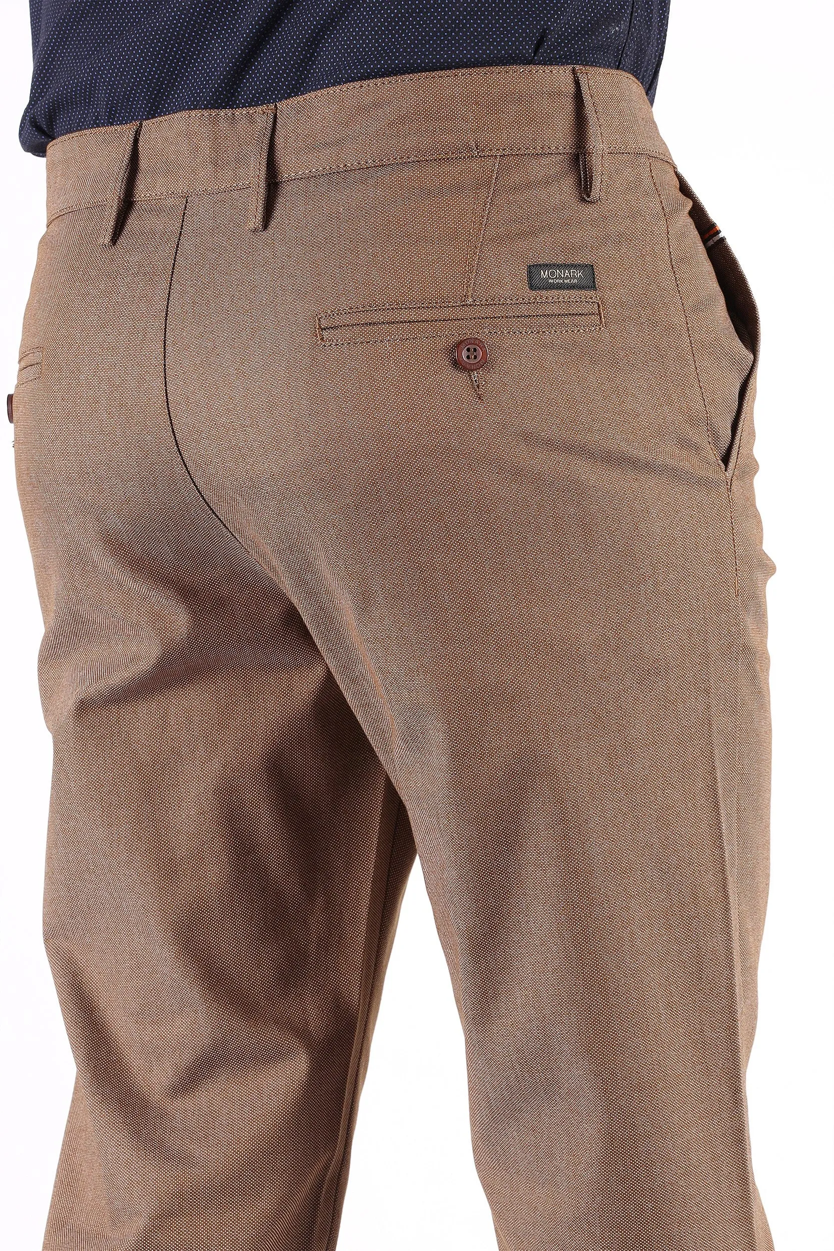 DOBBY TEXTURED TAPERED PANTS