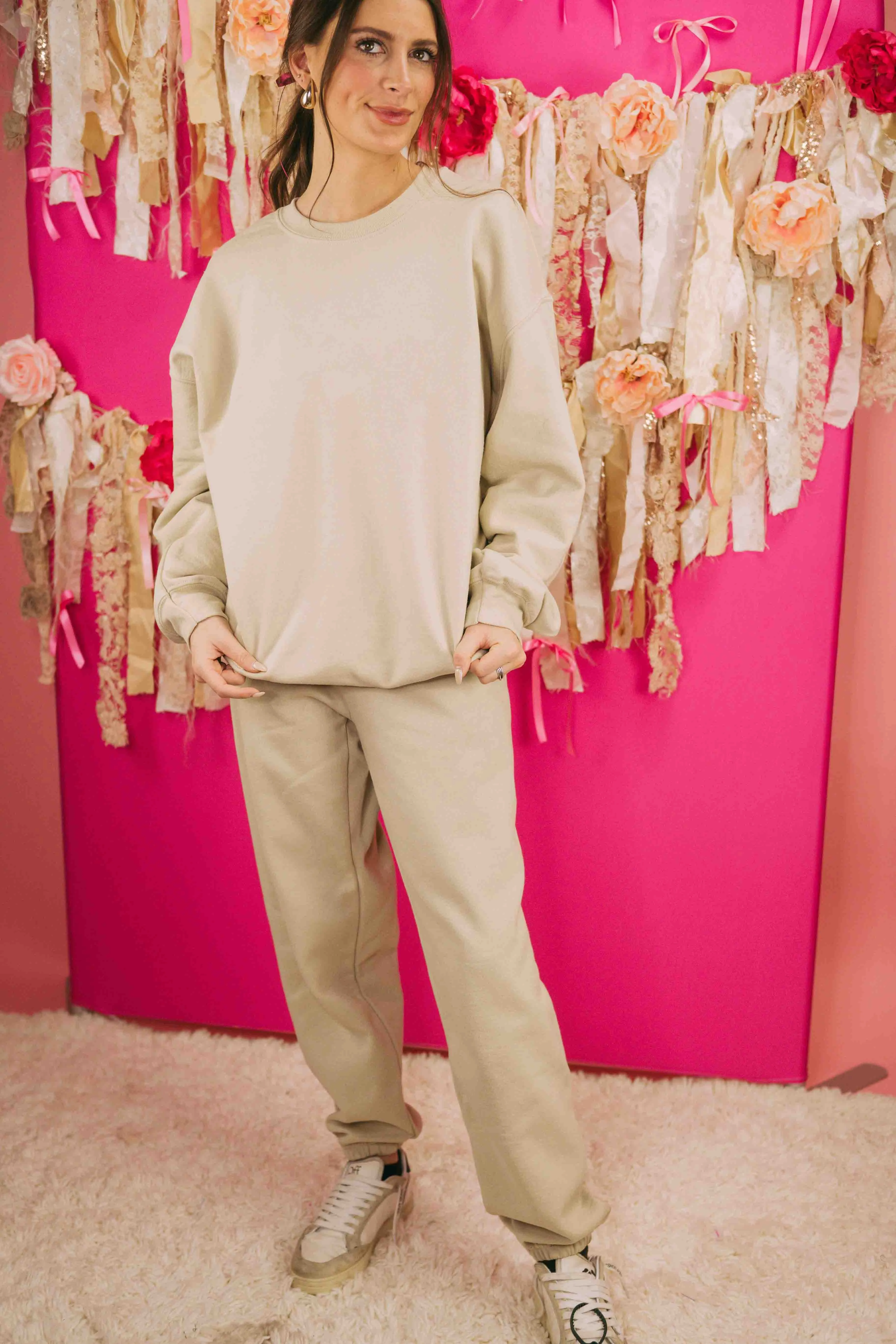 Gildan Crewneck and Sweatpants Set