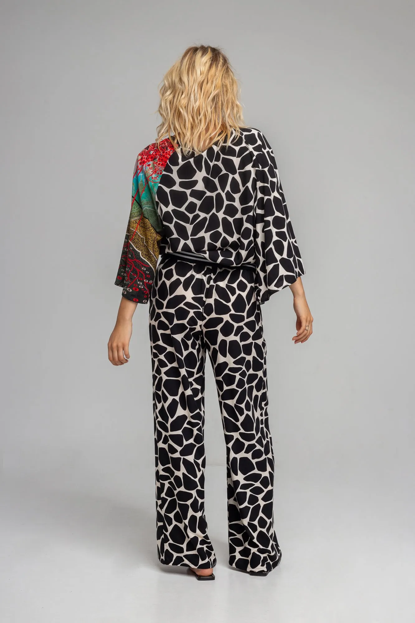 IZA printed palazzo leg pants
