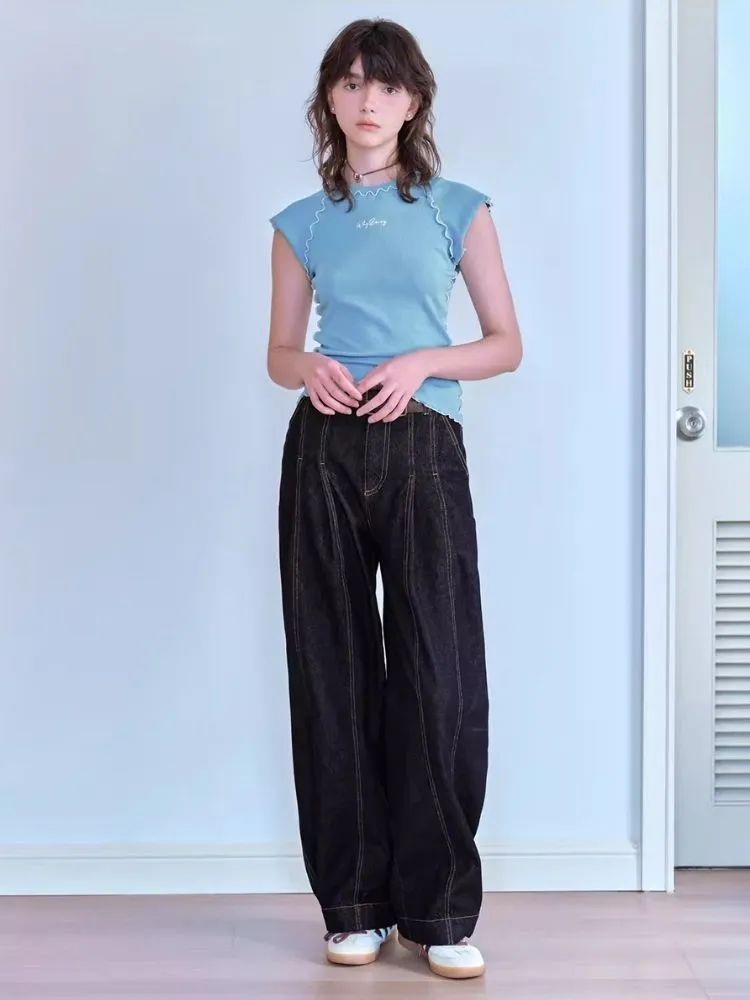 loose wide-leg pants