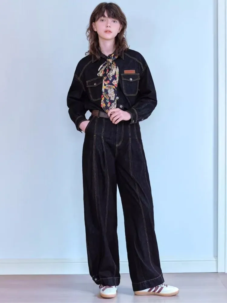 loose wide-leg pants