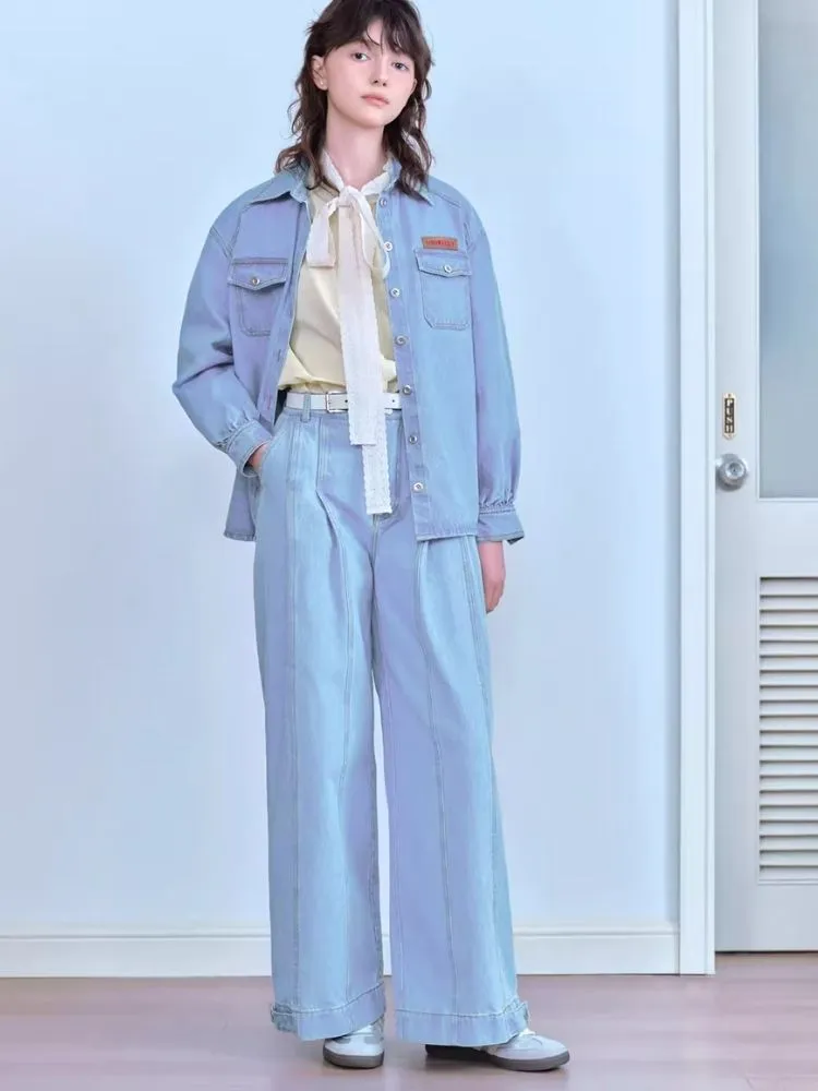loose wide-leg pants