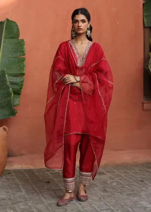 Nazira red kurta set