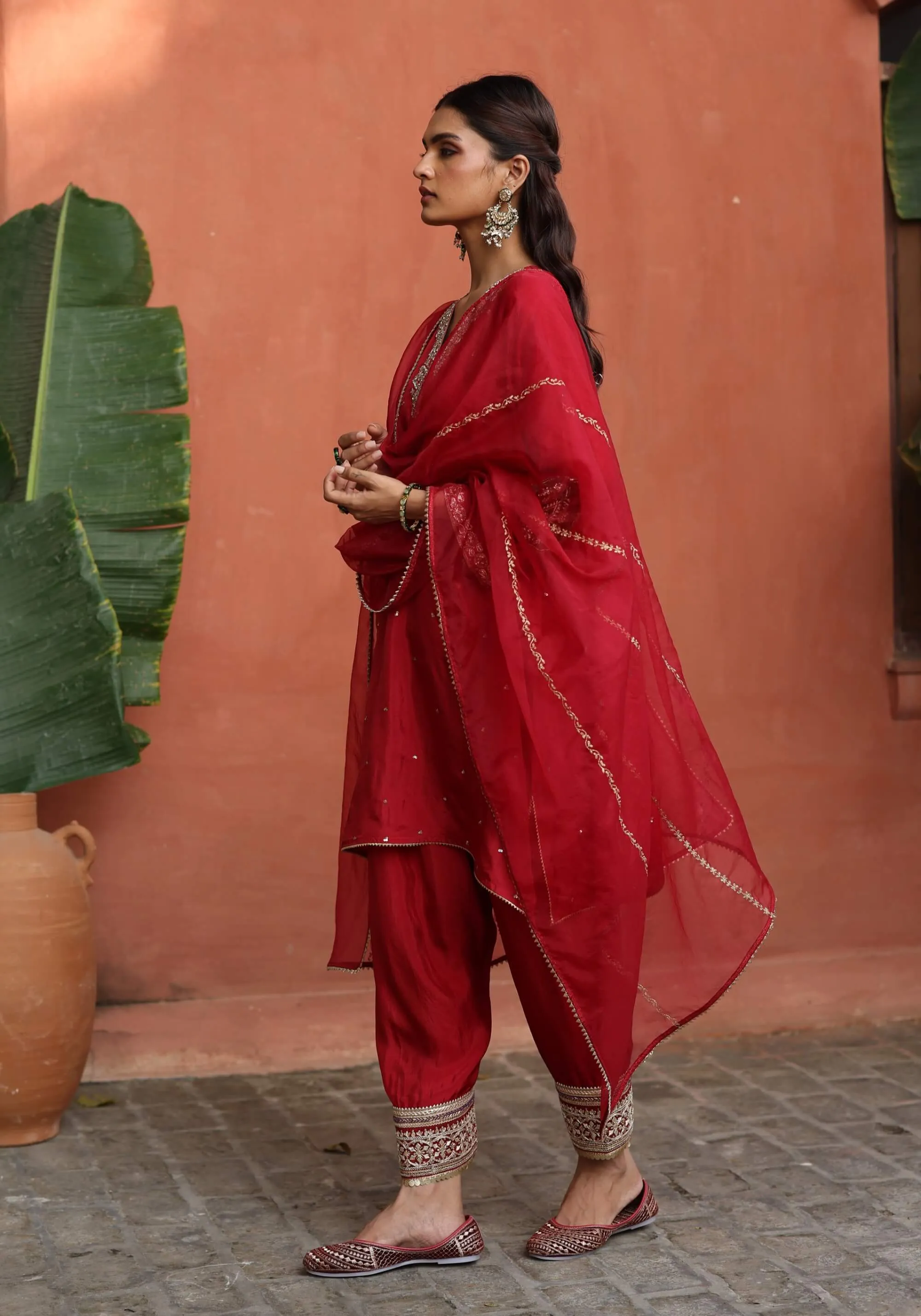 Nazira red kurta set