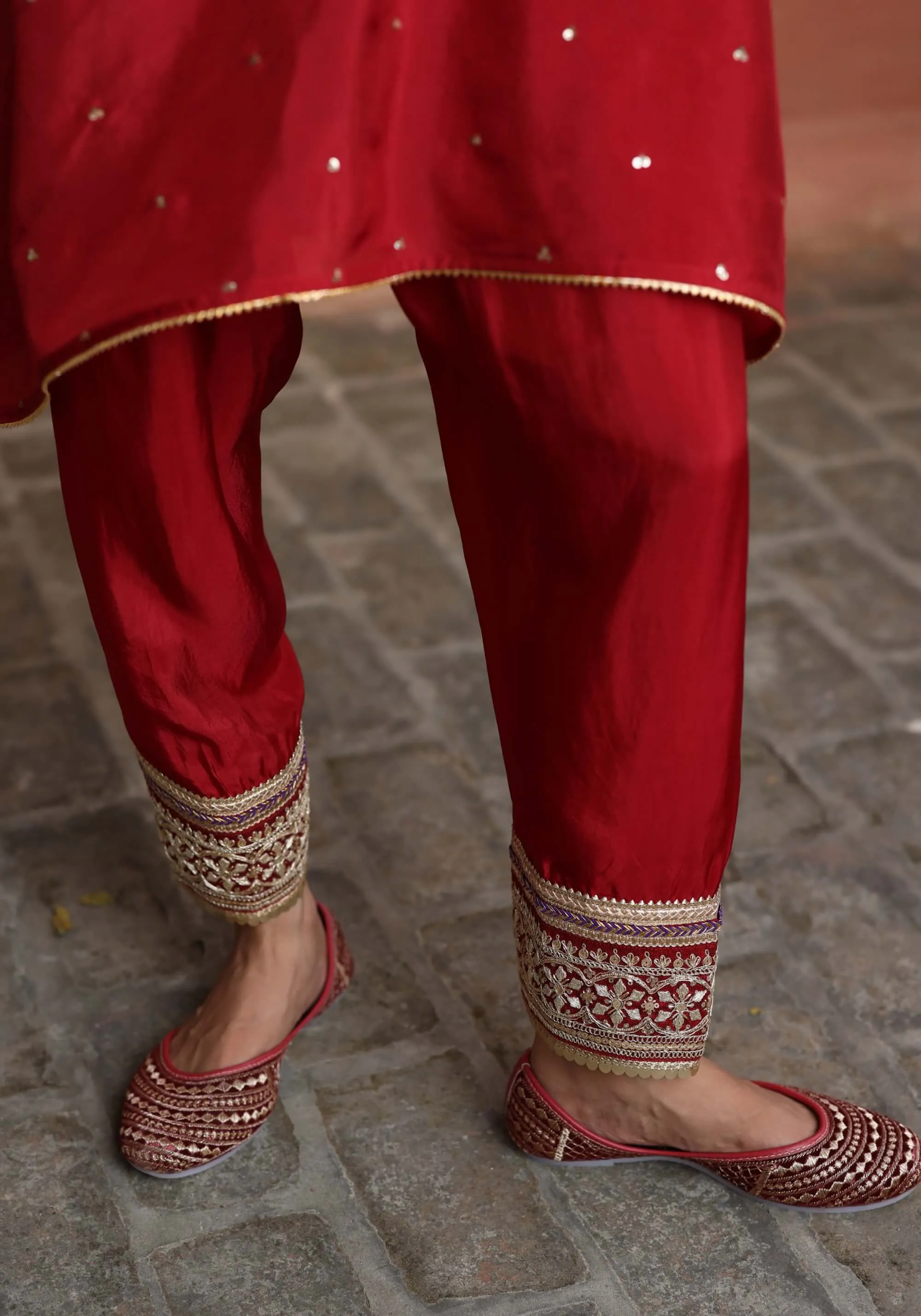 Nazira red kurta set