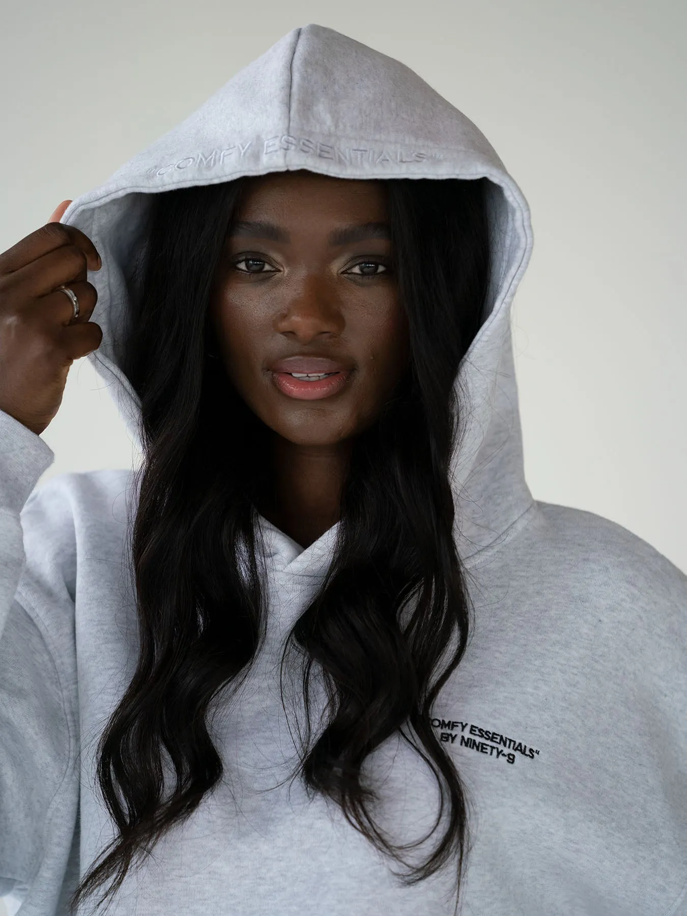 SET - ESSENTIALS - HOODIE AND SWEATPANTS • LIGHT GREY