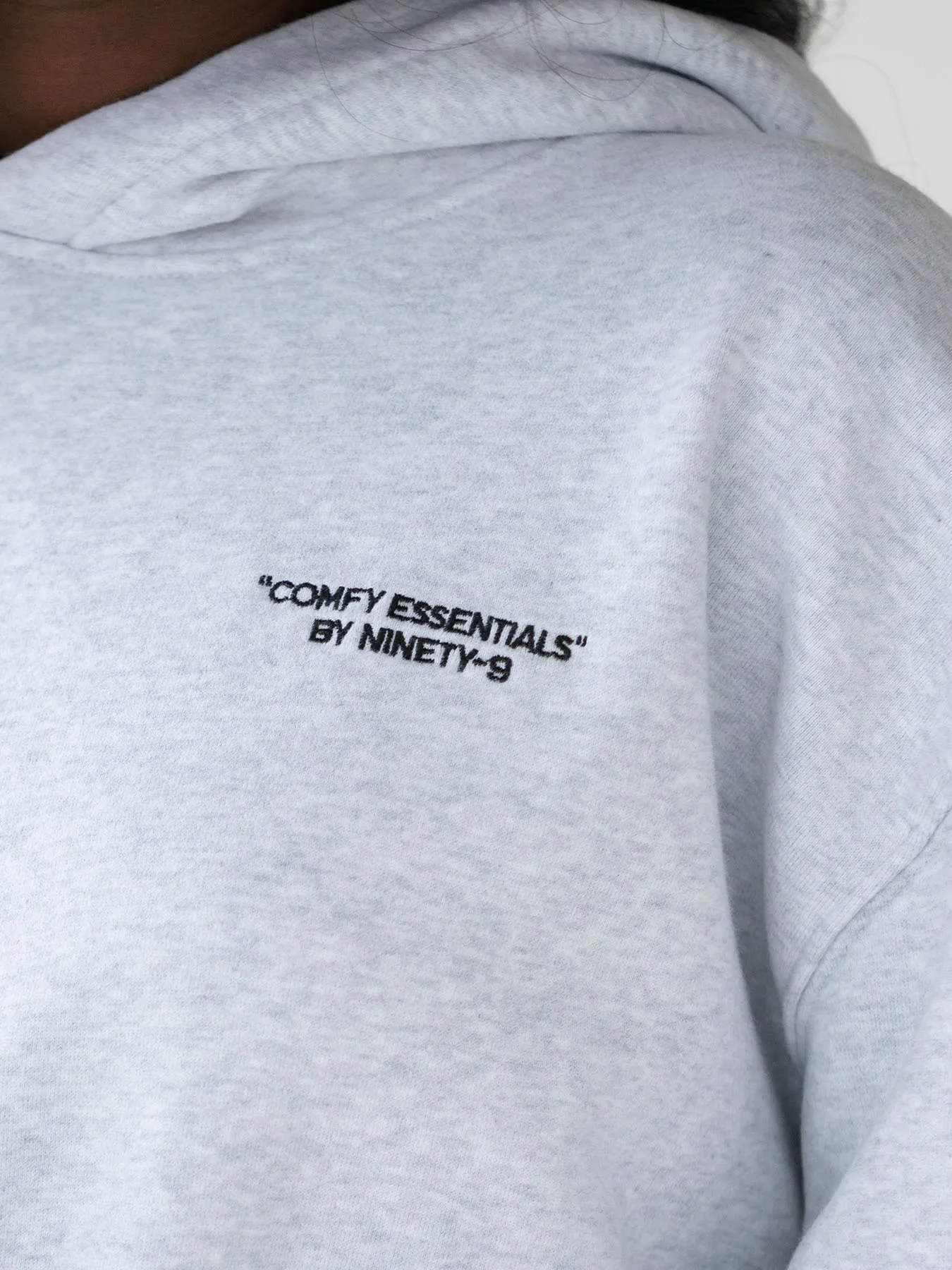 SET - ESSENTIALS - HOODIE AND SWEATPANTS • LIGHT GREY