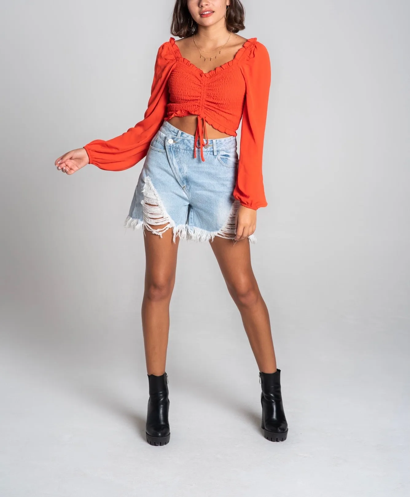 Smock Ruch Sweetheart Long Sleeve Crop Top