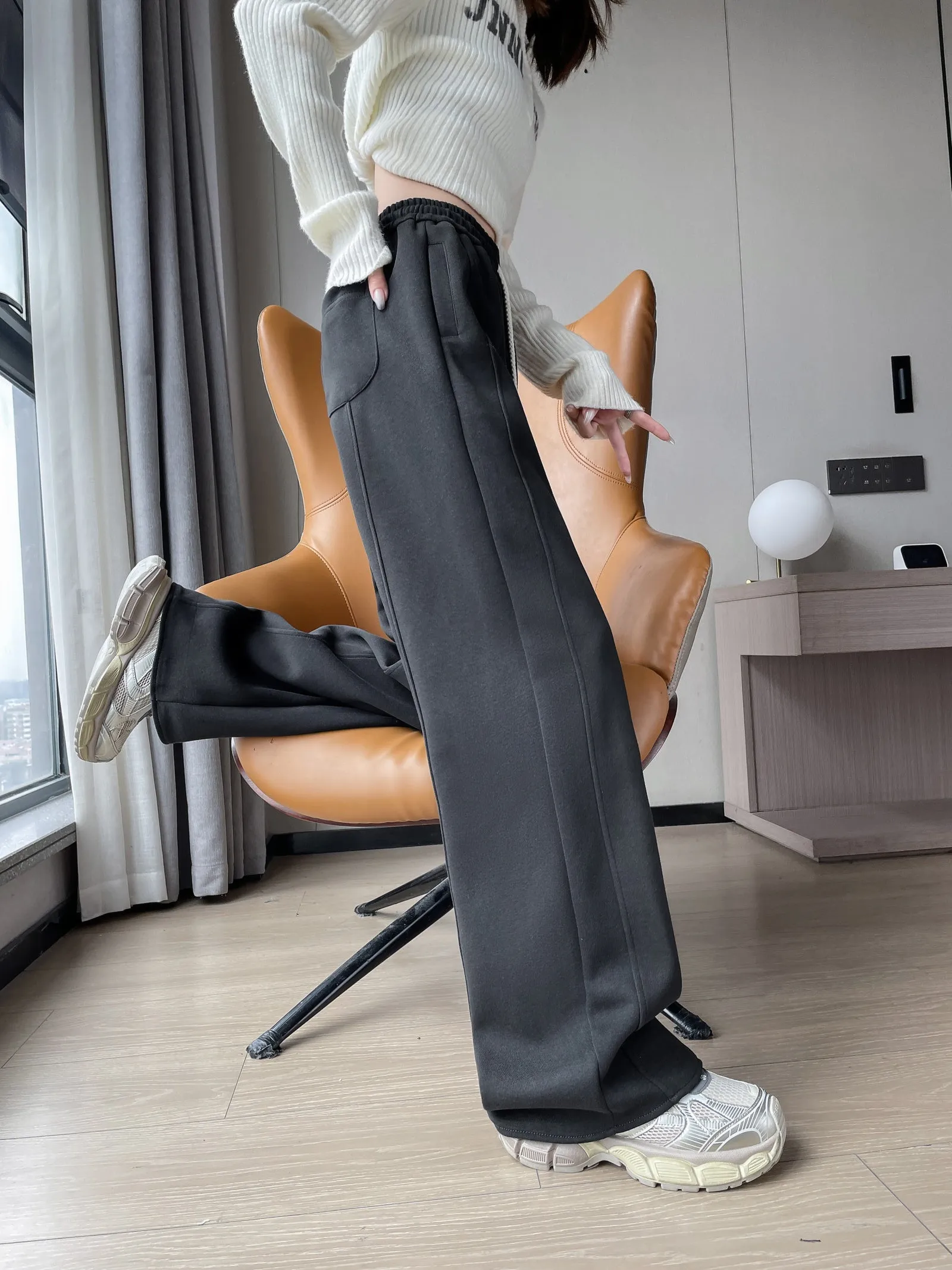 Solid Color Straight-leg Sweatpants with Drawstring Waist