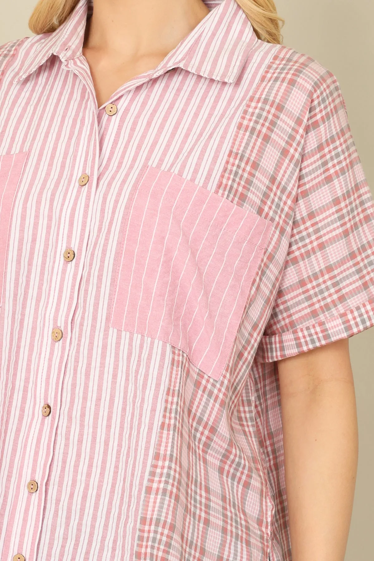 STRIPE FRONT POCKET BUTTON DETAIL CURVE HEM TOP