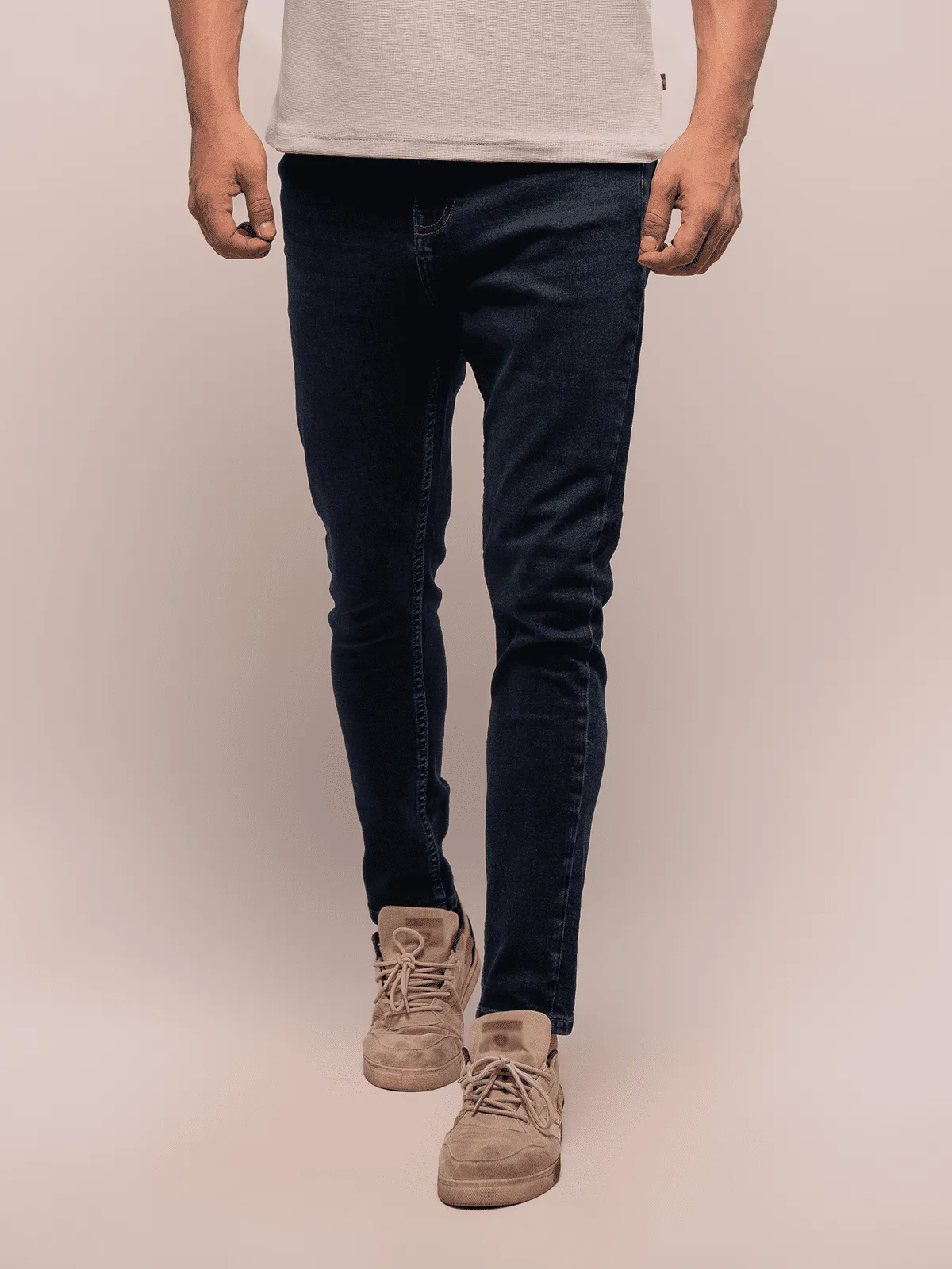 Tapered Jeans