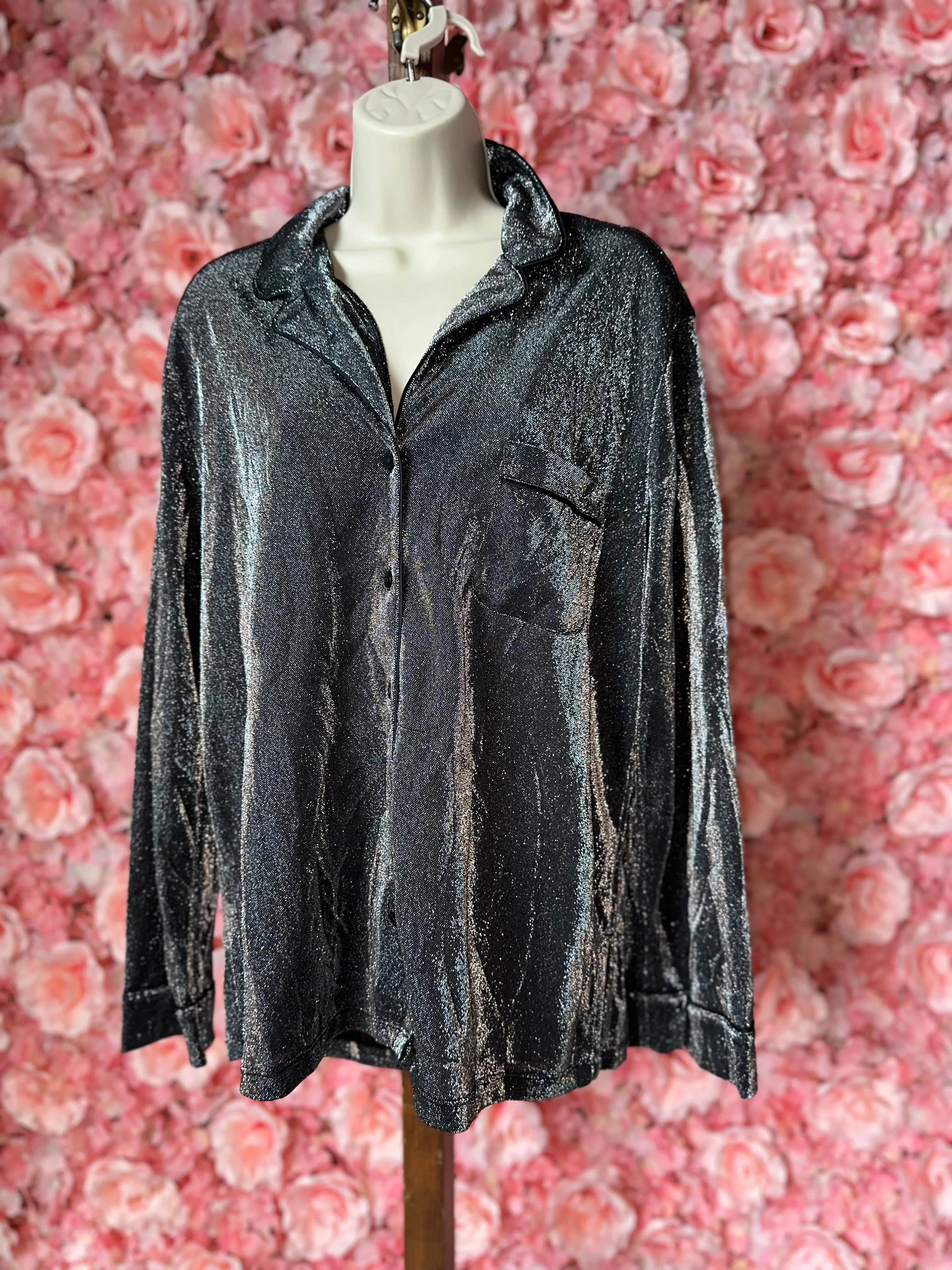 Victoria's Secret (Large) Black//Silver Metallic Sparkle Button Up Pj Top