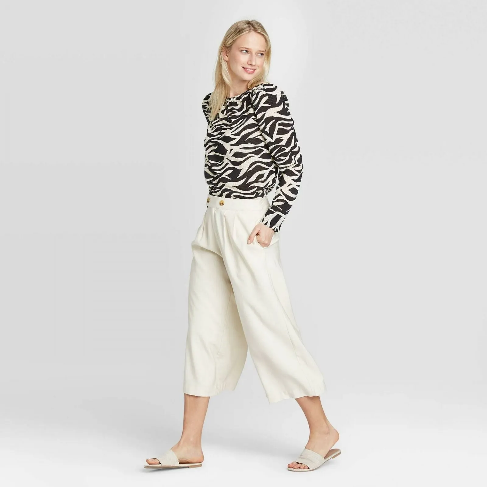 Who What Wear Women's High Rise Wide Leg Front Pleat Cropped Pants