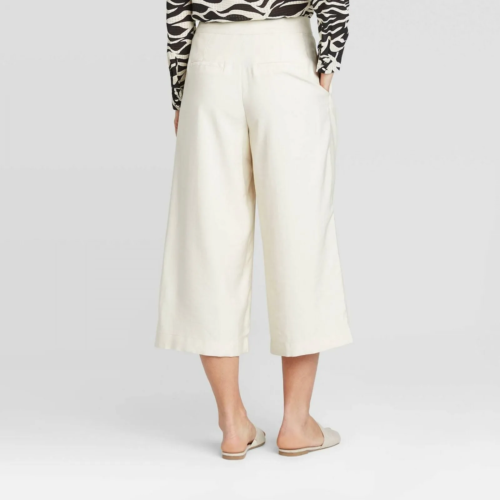 Who What Wear Women's High Rise Wide Leg Front Pleat Cropped Pants