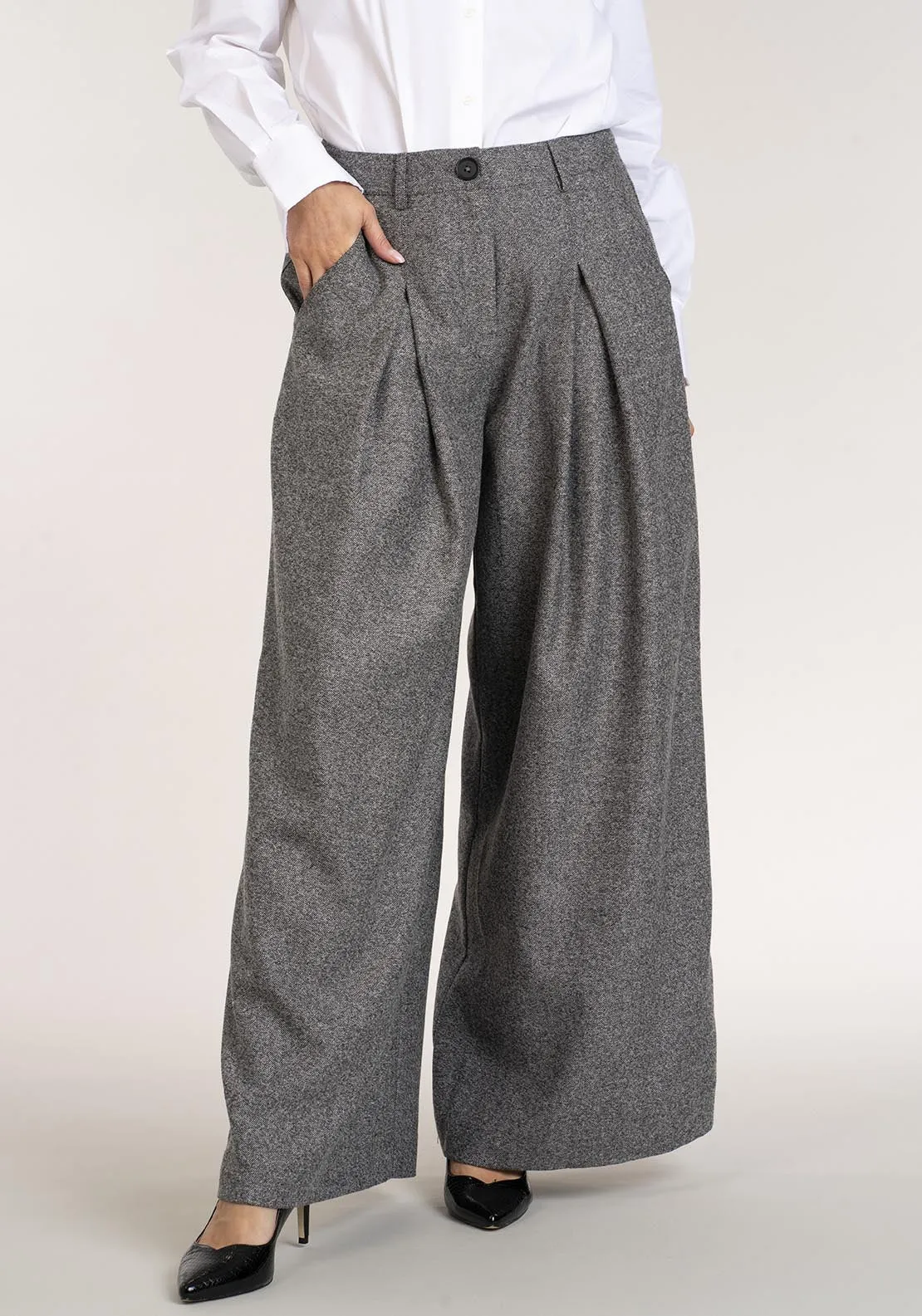 Wide Leg Pleat Grey Pant - Grey