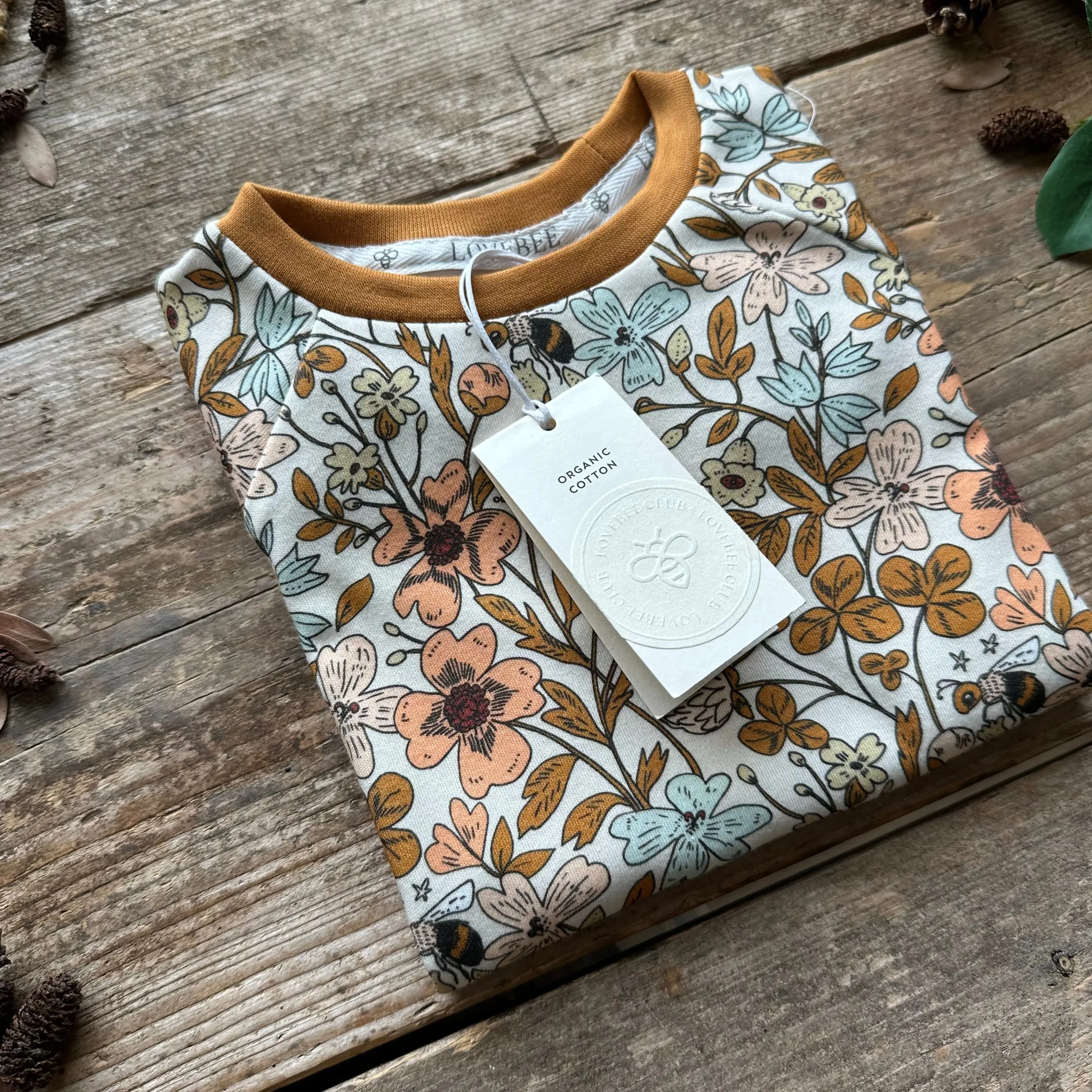 Wild Bee Long Top