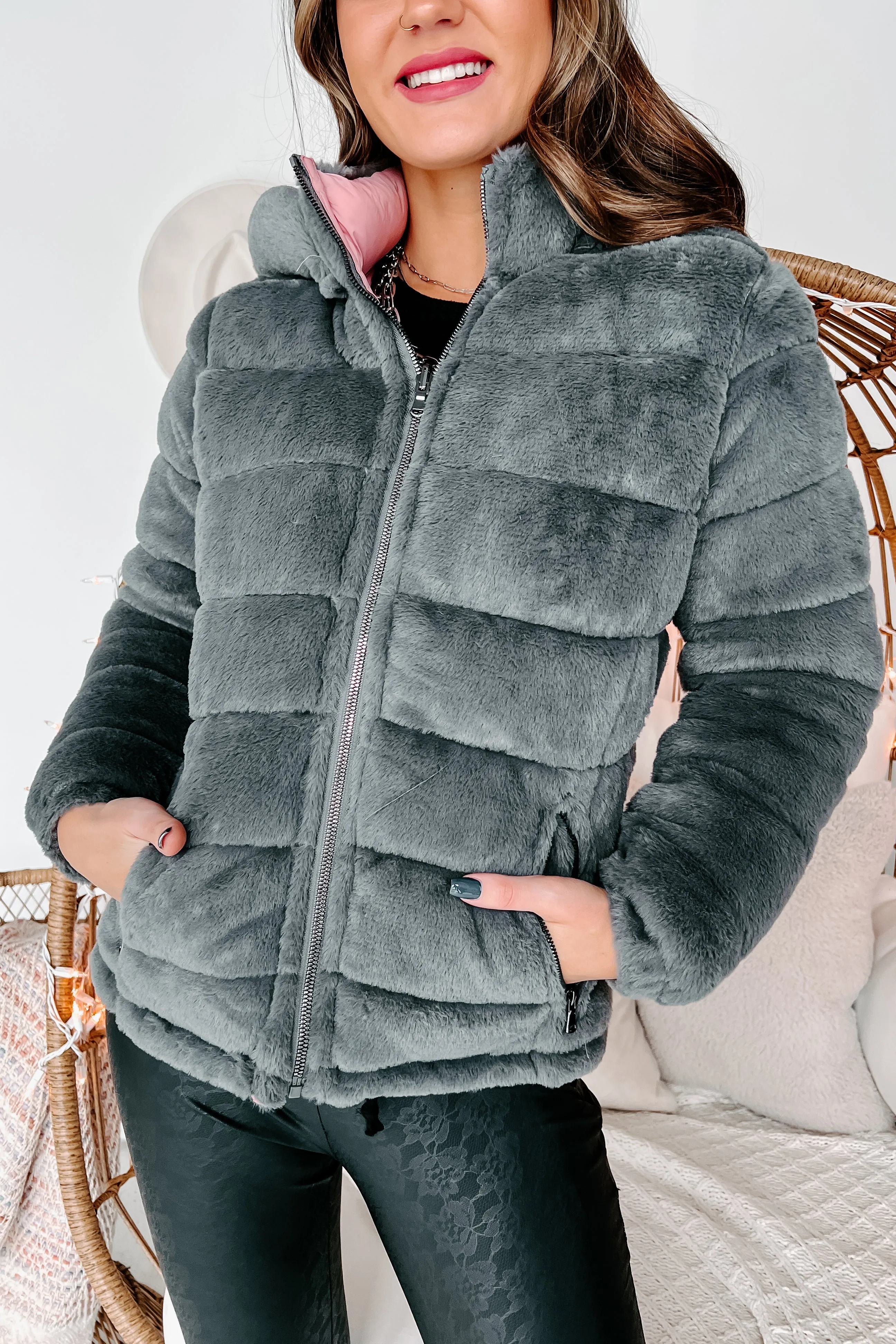 Winter Retreat Reversible Puffer Coat (Dark Grey/Mauve)