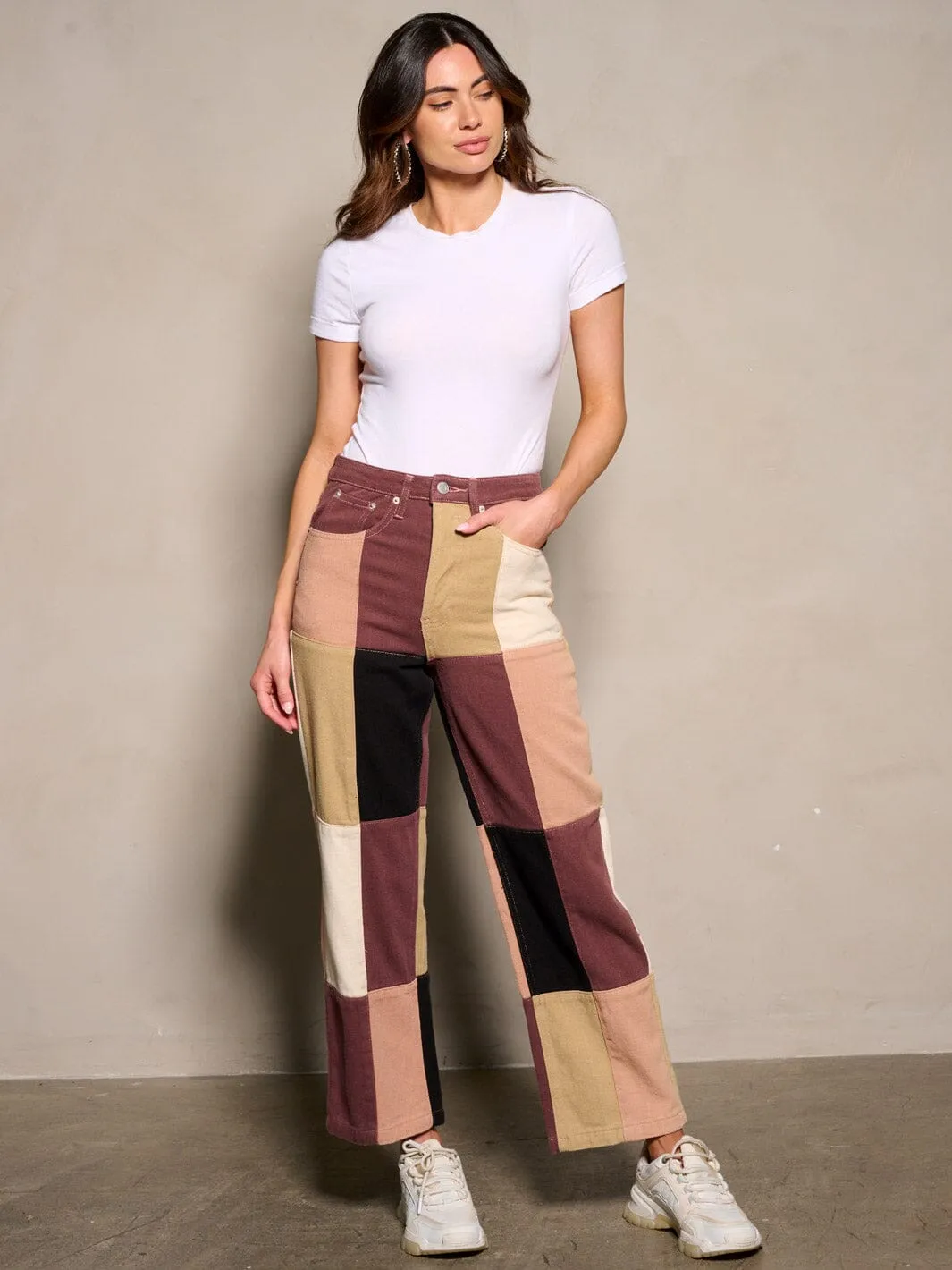 WOMEN'S BUTTON CLOSURE POCKETS COLORBLOCK DENIM PANTS