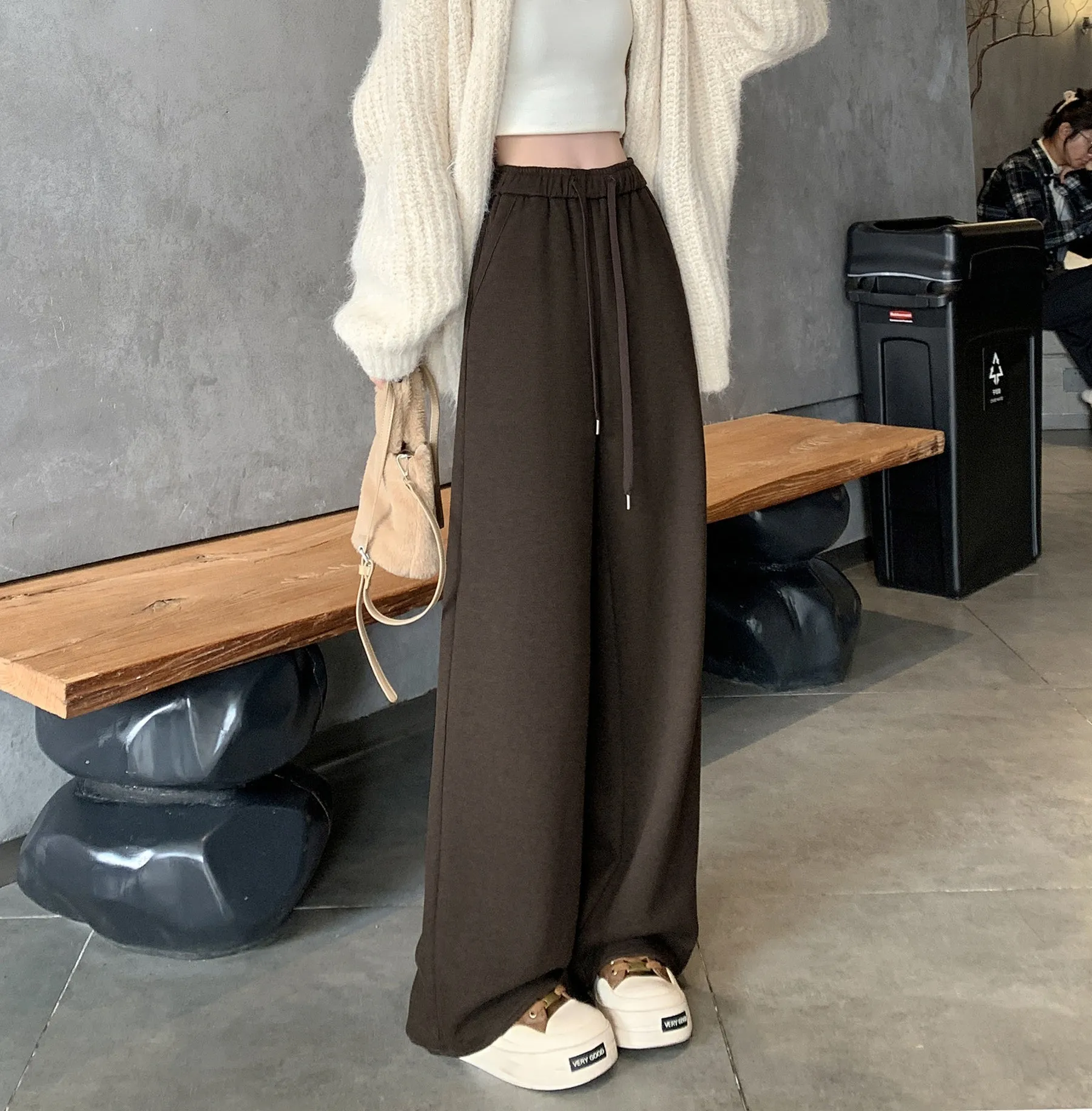 Women's Straight Leg Solid Color Sweatpants with Comfortable Fit