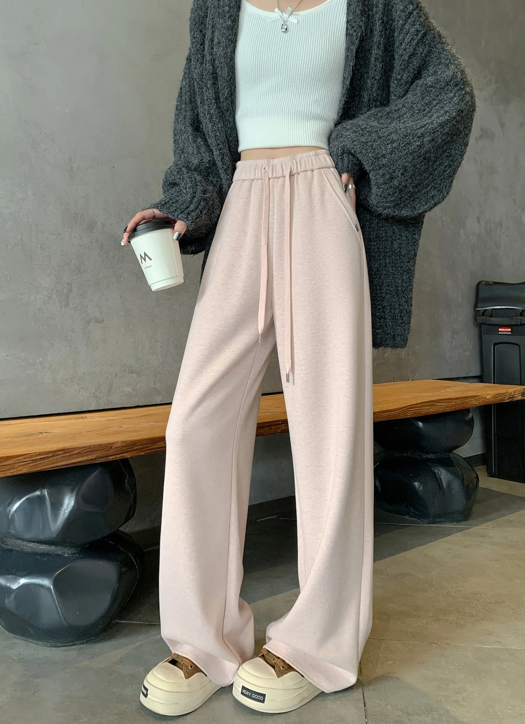 Women's Straight Leg Solid Color Sweatpants with Comfortable Fit