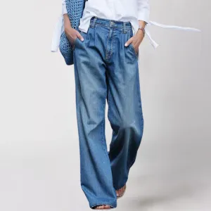 Women's Wide-Leg Comfort Jeans