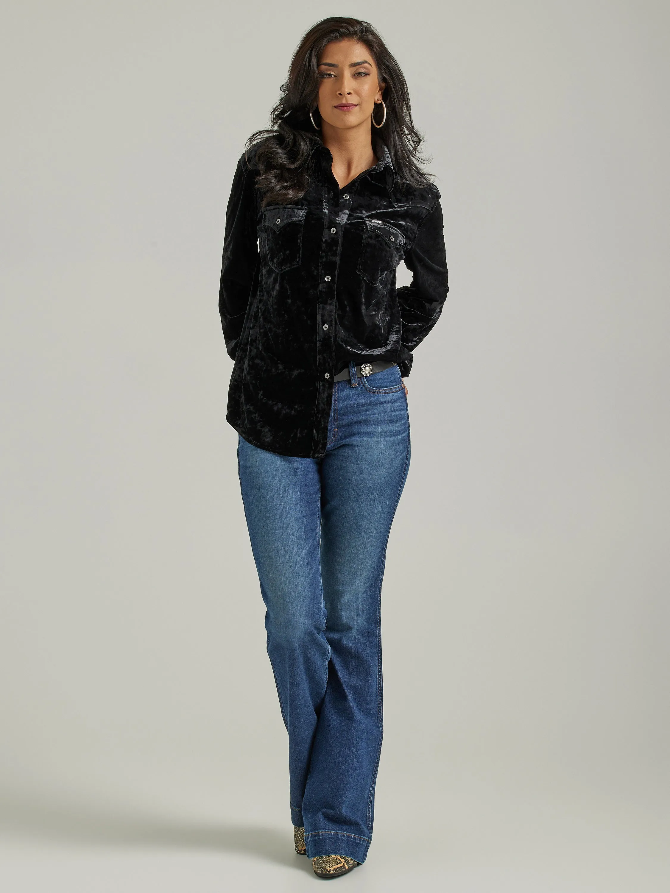Wrangler Women's Retro Black Velvet Boyfriend Fit Button Down Top