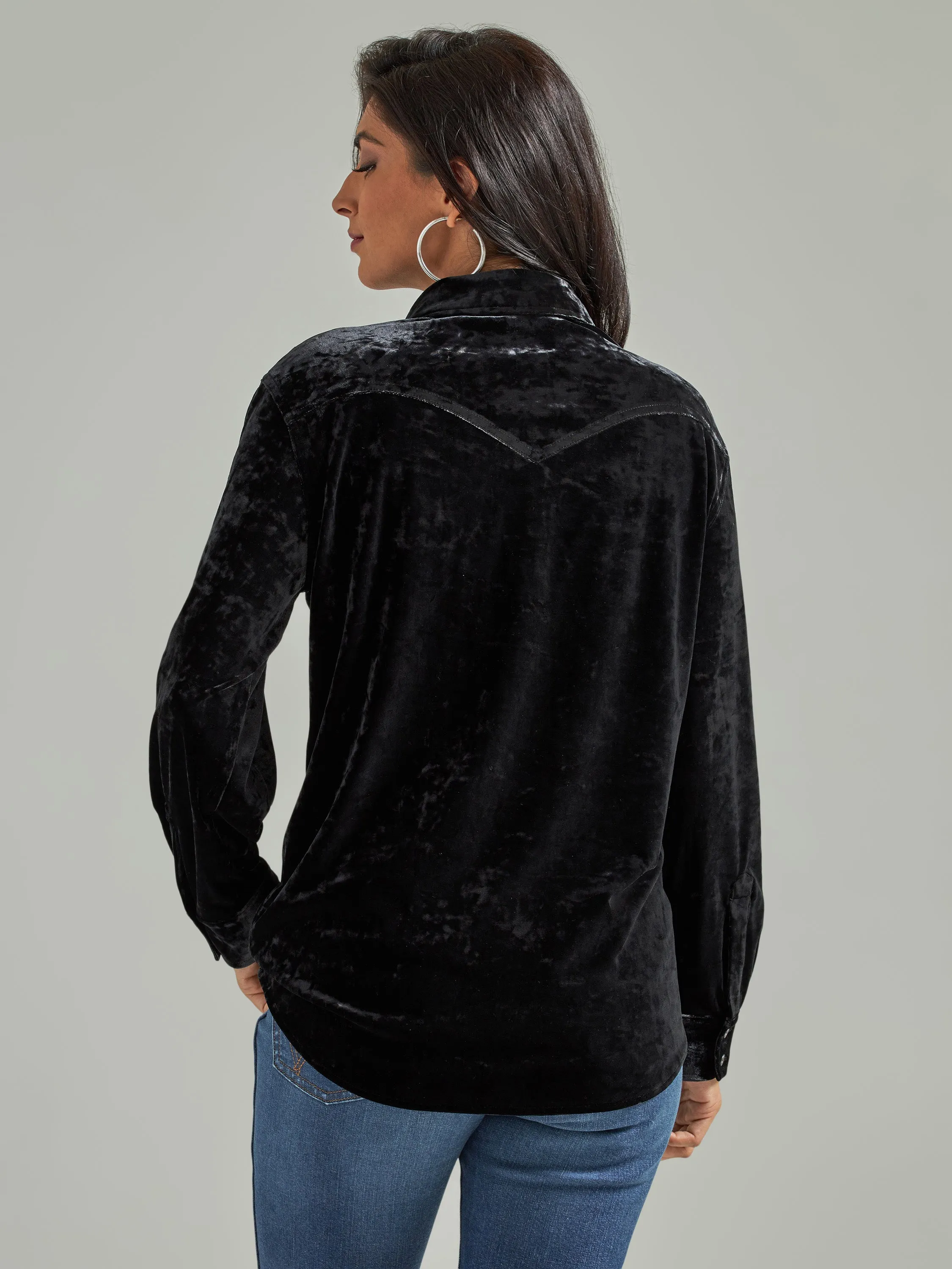 Wrangler Women's Retro Black Velvet Boyfriend Fit Button Down Top